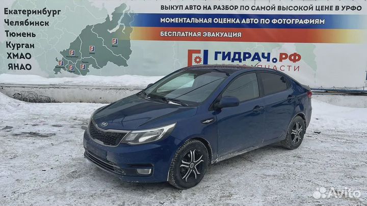 Решетка стеклооч. (планка под лобовое стекло) Kia Rio 3 66797-4L300. Дефекты