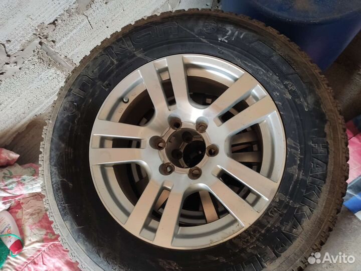Nokian Tyres Hakkapeliitta 5 275/60 R17