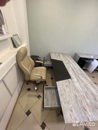 Кабинет руководителя и помошника