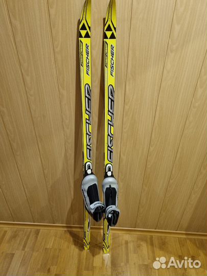 Беговые лыжи Fischer