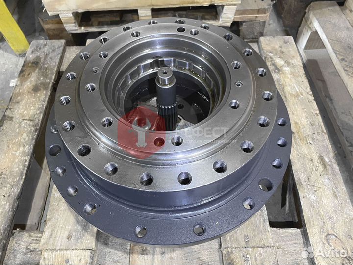 Бортовой редуктор EC140CL 14673444