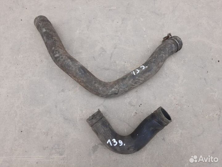 Патрубок охлаждения Mitsubishi Pajero