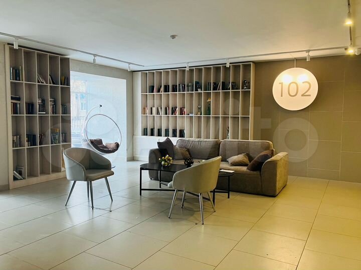 4-к. квартира, 94,2 м², 2/10 эт.