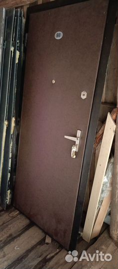 Металлические двери бу разных размеров