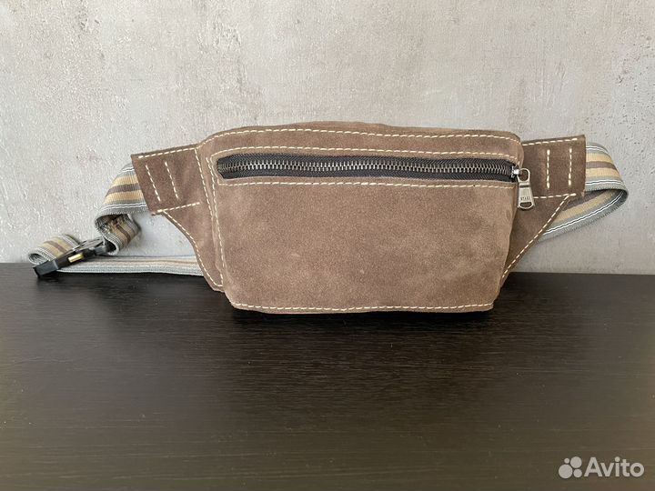 Поясная сумка