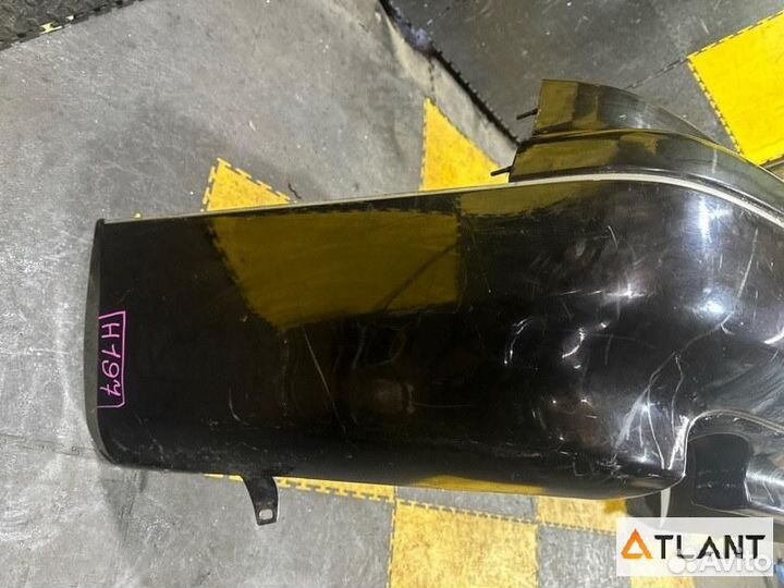 Бампер задний toyota aristo