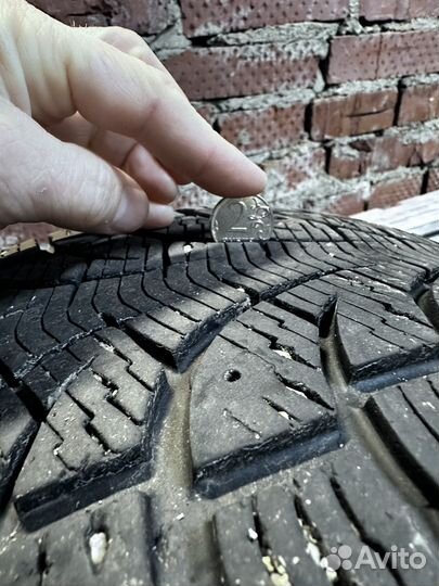 Pirelli Winter Carving Edge 235/55 R17