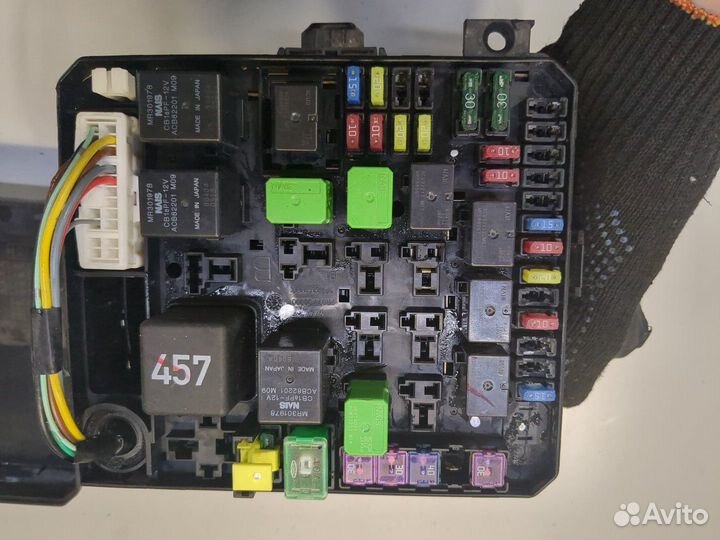 Блок предохранителей Mitsubishi Outlander XL, 2008