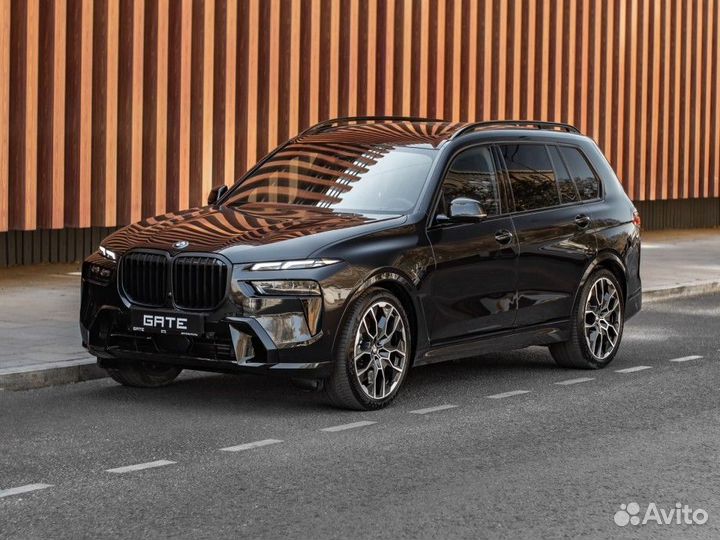 BMW X7 3.0 AT, 2024