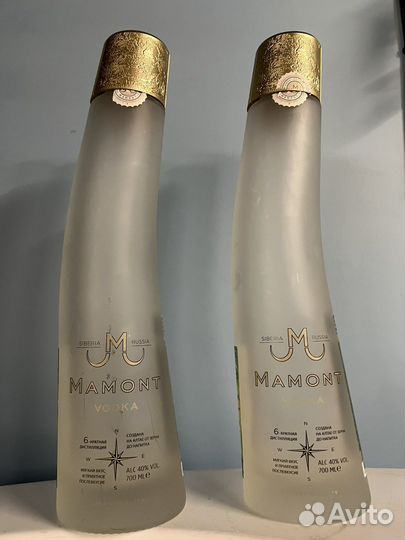 Бутылки от водки Mamont и MontBlanc