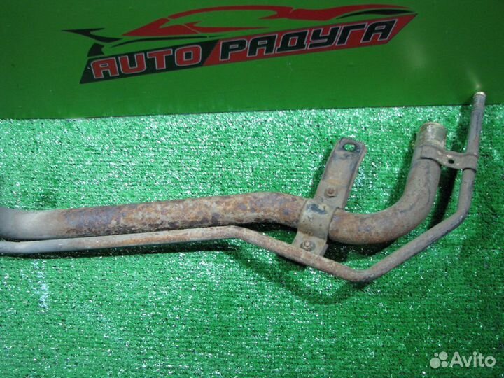 Горловина топливного бака toyota KDN185G,KDN185W,K