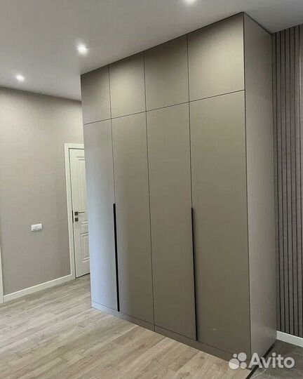 Шкаф трехстворчатый (и другие)