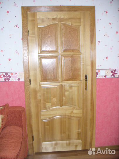 Двери из натурального дерева