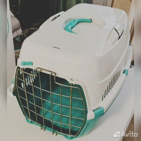 Переноска для кошек и собак