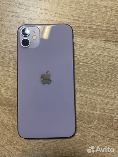 Телефон iPhone 11