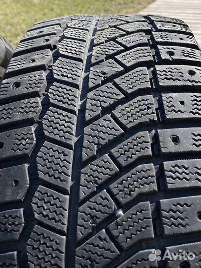 Viatti Brina Nordico V-522 205/60 R16 92T