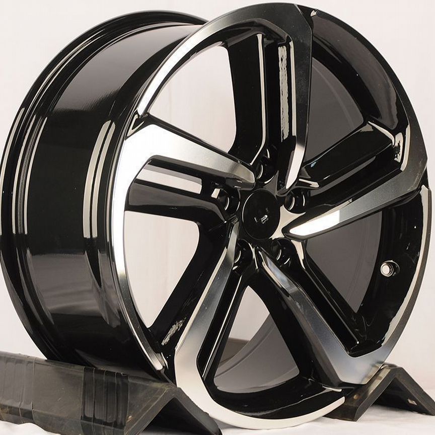 Литые диски HMD 8.5×R18 5×114.3