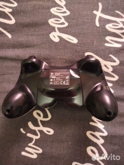 Геймпад Logitech F710