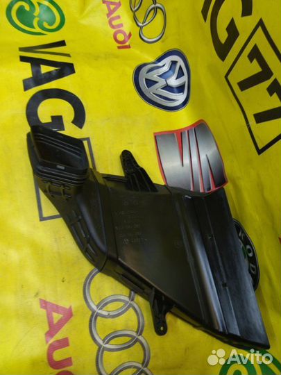 Воздухозаборник передний Audi A4 седан 2.0 cdnc