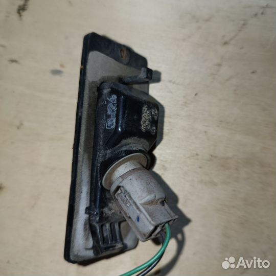 Фонарик подсветки номера Mitsubishi Lancer 2005г