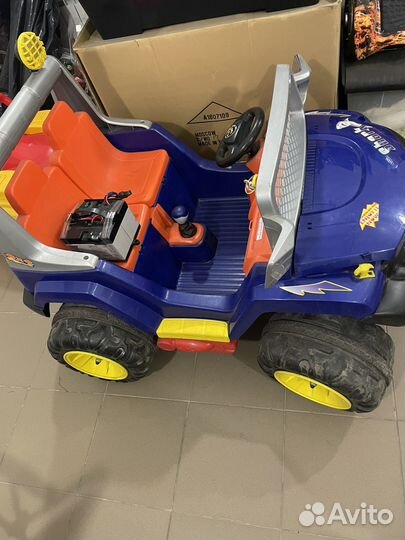 Детский электромобиль двухместный бу