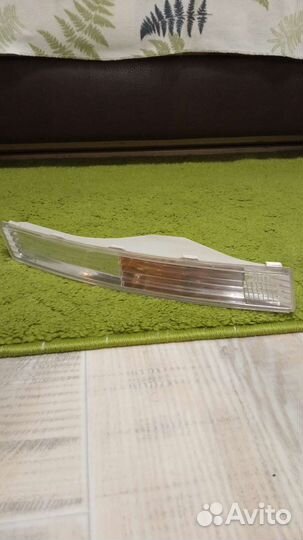 Повторитель в бампер Pasat B6 3C0953042L правый