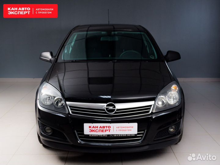 Opel Astra 1.6 МТ, 2012, 216 000 км
