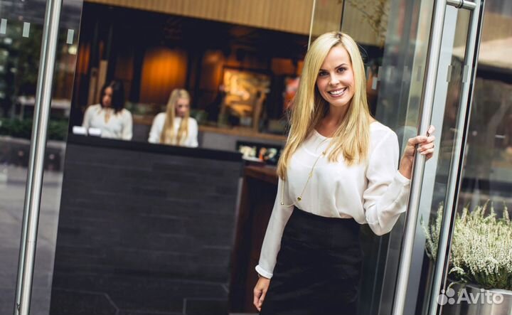 Хостес в ресторан