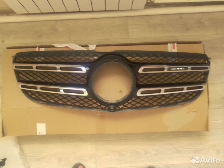 Решетка радиатора Mercedes gls 166