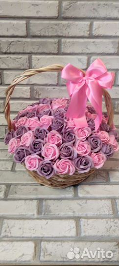 Букет из мыльных роз в корзине