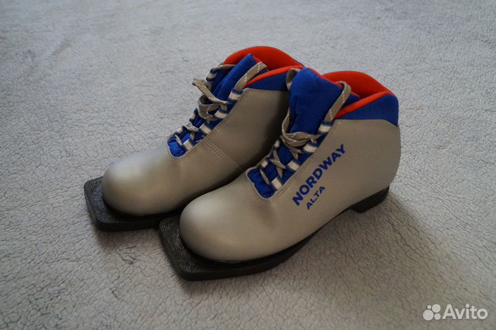 Ботинки для горных лыж детские