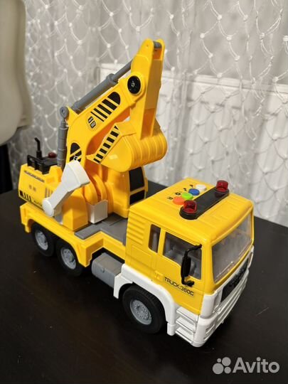 Машинка эксковатор