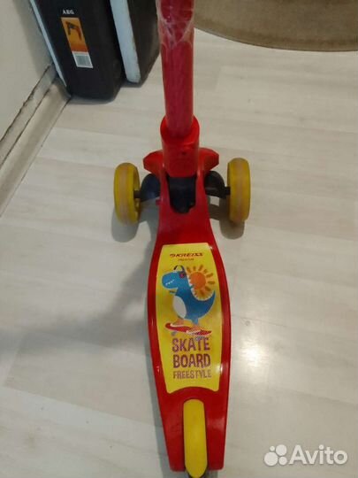 Самокат детский трехколесный