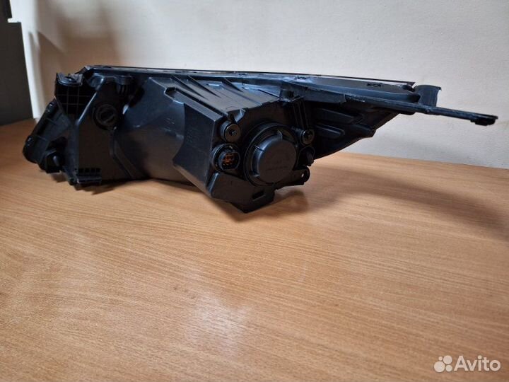 Фара передняя правая Kia Rio QB