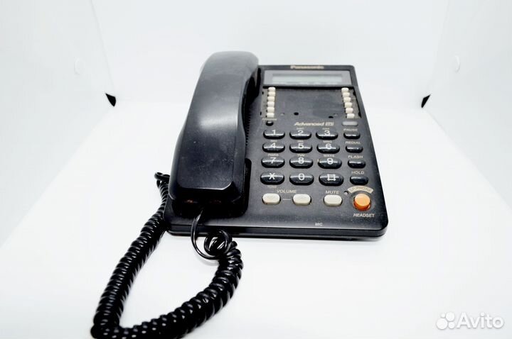 Старые стационарные телефоны