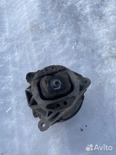 Подушка двигателя BMW f30