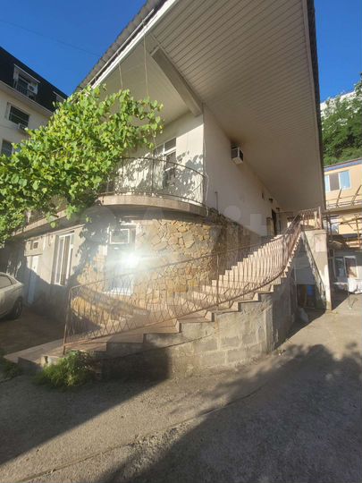 Дом 276 м² на участке 7 сот.