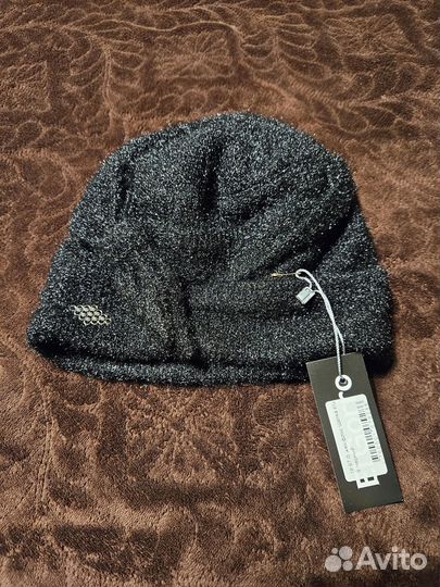 Шапка новая утепленная чёрная