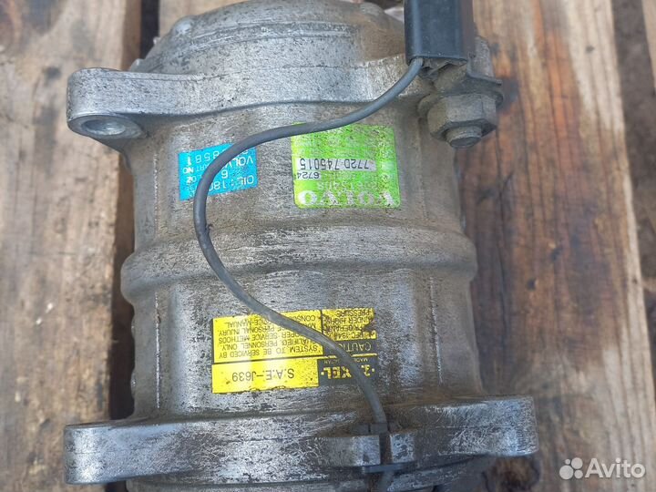 Компресор кондиционера volvo s40