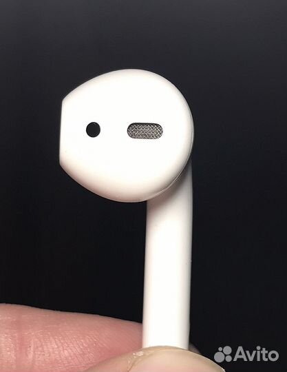 Apple Airpods - 2 оригинал. Наушник Правый и База