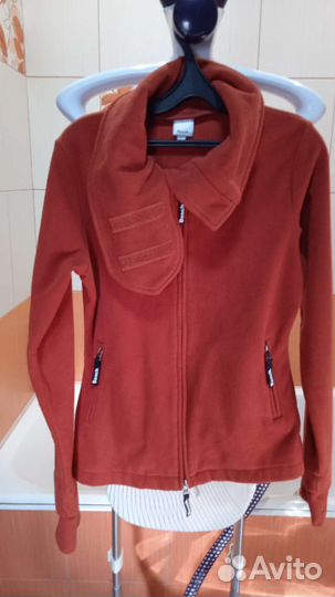 Толстовка женская Bench