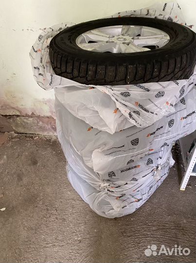 Nokian Tyres Hakkapeliitta 5 285/60 R18