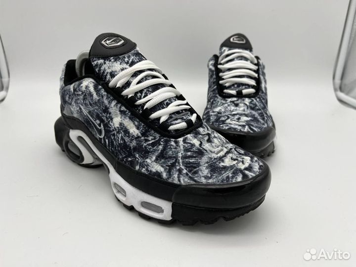Nike air max tn plus (42 размер)