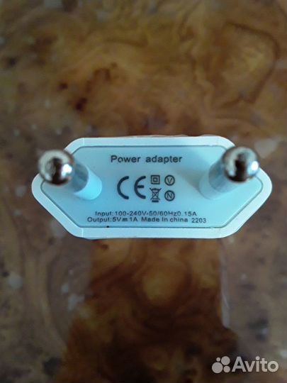 Сетевые зарядные устройства новые