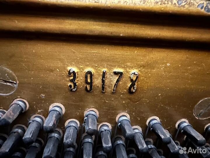 Антикварное пианино C.M. Schroder