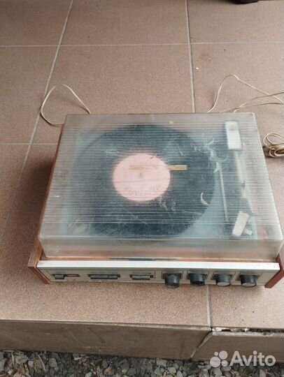 Проигрыватель винила СССР