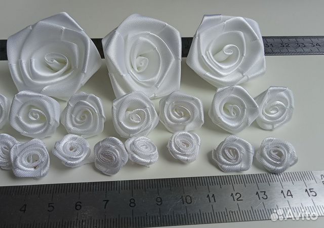 Цветы из атласных лент Свадебный декор шитьё