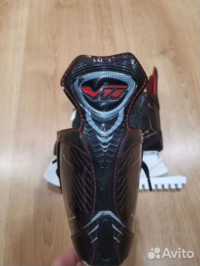 Коньки хоккейные