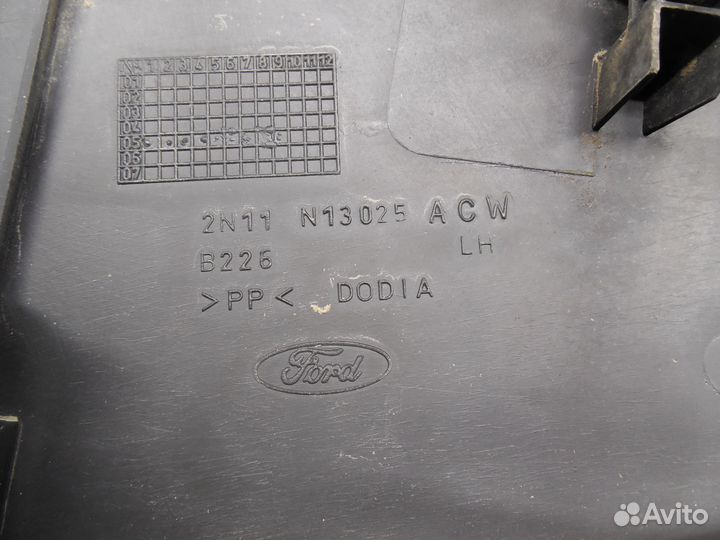 Обшивка багажника Fusion 2002-2012