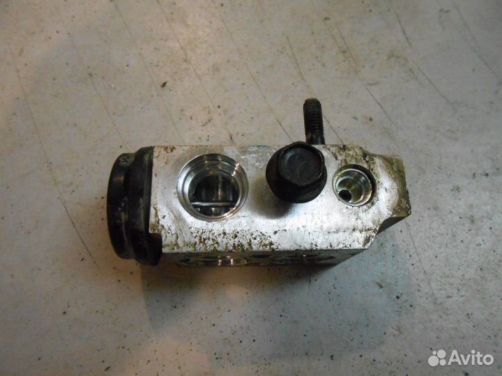 Клапан кондиционера (Kia Sportage)